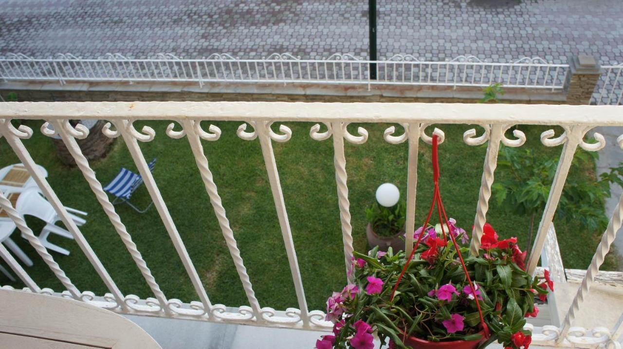 Apartment Christina Пефкохори Экстерьер фото